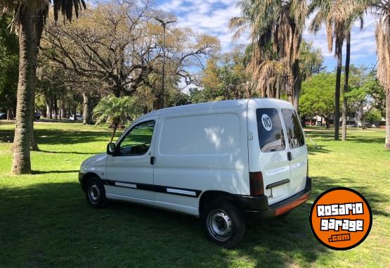 Utilitarios - Peugeot Partner, Confort 2009 Diesel 200000Km - En Venta
