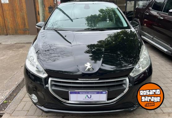 Autos - Peugeot 208 Feline 2014 Nafta 90000Km - En Venta