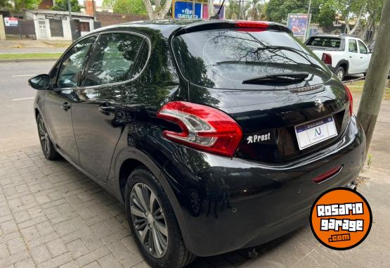 Autos - Peugeot 208 Feline 2014 Nafta 90000Km - En Venta
