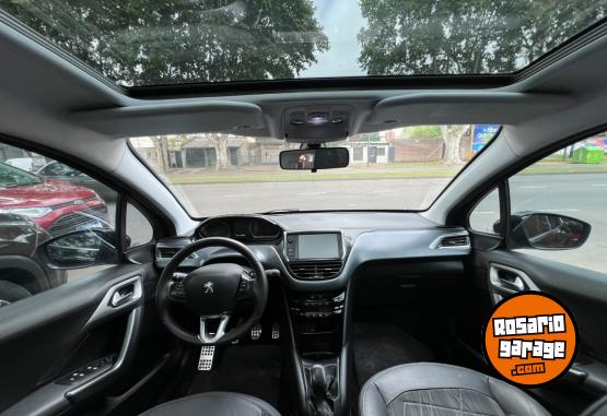 Autos - Peugeot 208 Feline 2014 Nafta 90000Km - En Venta