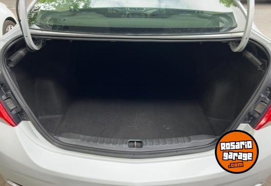 Autos - Chevrolet Prsima Lt 2018 Nafta 148000Km - En Venta