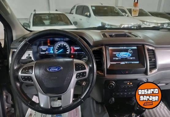 Camionetas - Ford RANGER 2016 Diesel 125000Km - En Venta