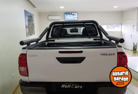 Camionetas - Toyota Hilux DX 2018 Diesel 270000Km - En Venta