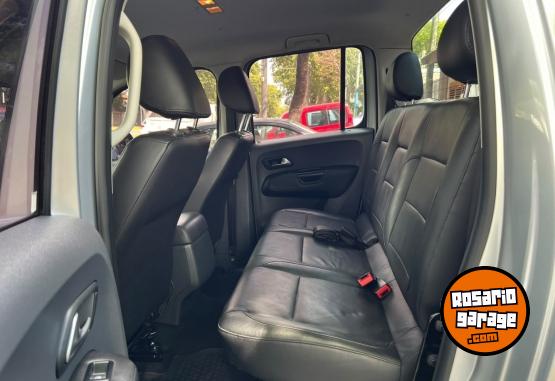 Camionetas - Volkswagen Amarok Trendline 2016 Diesel 120000Km - En Venta