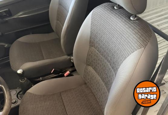 Utilitarios - Peugeot Partner Bussines 2016 Nafta 117000Km - En Venta