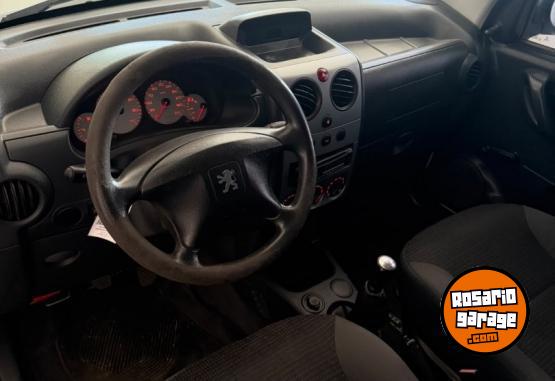 Utilitarios - Peugeot Partner Bussines 2016 Nafta 117000Km - En Venta
