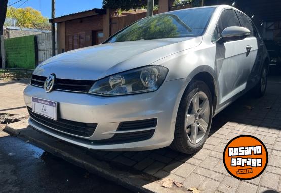 Autos - Volkswagen Golf Trendline 2017 Nafta 120000Km - En Venta