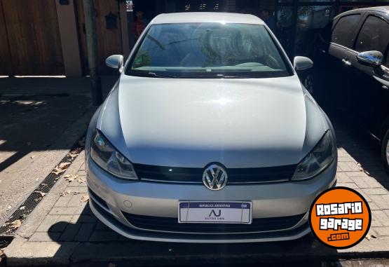 Autos - Volkswagen Golf Trendline 2017 Nafta 120000Km - En Venta