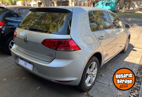 Autos - Volkswagen Golf Trendline 2017 Nafta 120000Km - En Venta