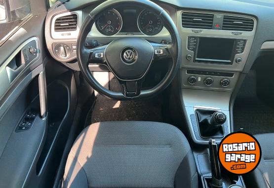 Autos - Volkswagen Golf Trendline 2017 Nafta 120000Km - En Venta