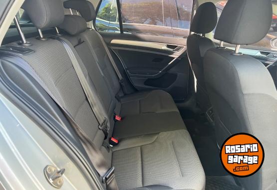 Autos - Volkswagen Golf Trendline 2017 Nafta 120000Km - En Venta