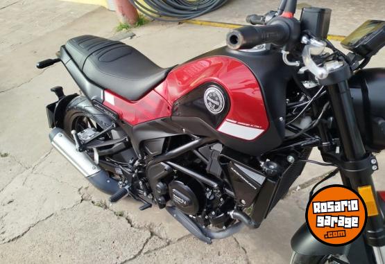 Motos - Benelli Leoncino 2023 Nafta 3800Km - En Venta
