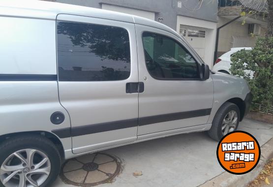 Utilitarios - Citroen BERLINGO MXTA HDI 1.6 2017 Diesel 135000Km - En Venta
