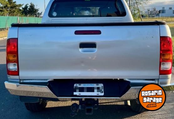 Camionetas - Toyota 1012 hilux 2012 Diesel 200000Km - En Venta