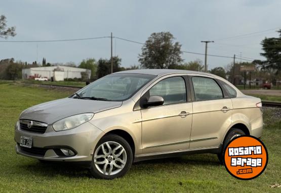 Autos - Fiat Grand Siena 2014 Nafta 150000Km - En Venta