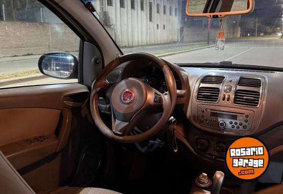 Autos - Fiat Grand Siena 2014 Nafta 150000Km - En Venta