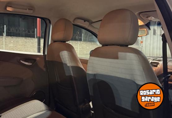 Autos - Fiat Grand Siena 2014 Nafta 150000Km - En Venta