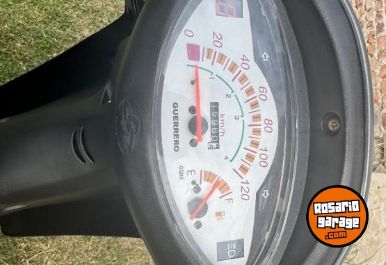 Motos - Guerrero Trip 110 full 2022 Nafta 15800Km - En Venta