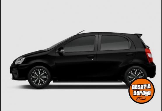 Autos - Toyota ETIOS XLS PACK 1.5 5P MT 2023 Nafta 60000Km - En Venta