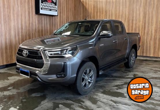 Camionetas - Toyota Hilux 2023 Diesel 77000Km - En Venta