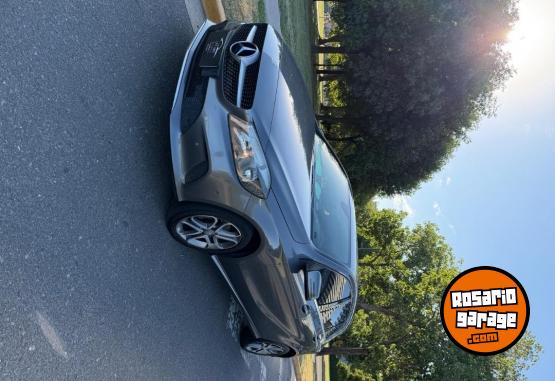 Autos - Mercedes Benz A200 2017 Nafta 105000Km - En Venta