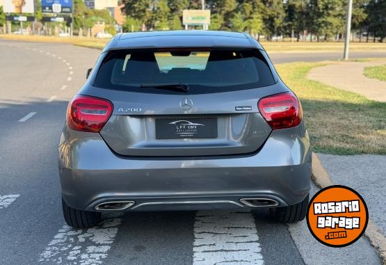 Autos - Mercedes Benz A200 2017 Nafta 105000Km - En Venta