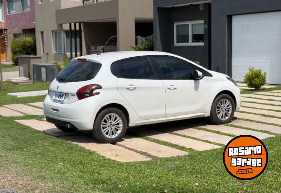 Autos - Peugeot 208 Allure 2018 Nafta 75000Km - En Venta