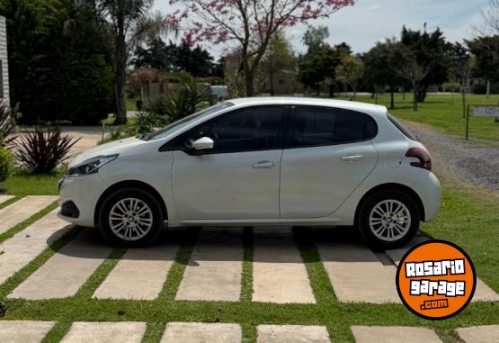 Autos - Peugeot 208 Allure 2018 Nafta 75000Km - En Venta