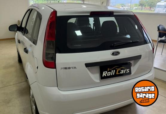 Autos - Ford Fiesta Ambiente Plus 2013 Nafta 129000Km - En Venta