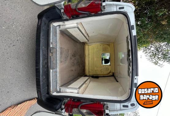 Utilitarios - Peugeot Expert 2008 Diesel 194000Km - En Venta