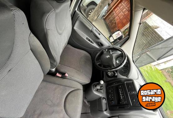 Utilitarios - Peugeot Expert 2008 Diesel 194000Km - En Venta