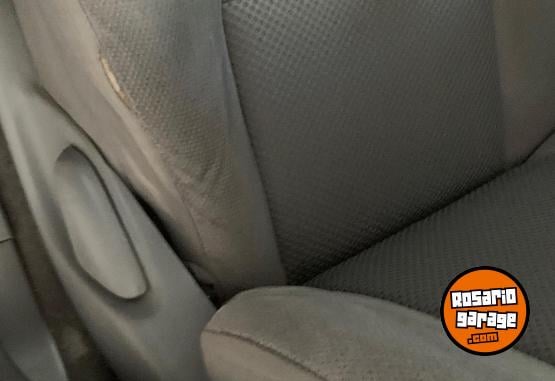Camionetas - Toyota SRV 3.0 2007 Diesel 240000Km - En Venta