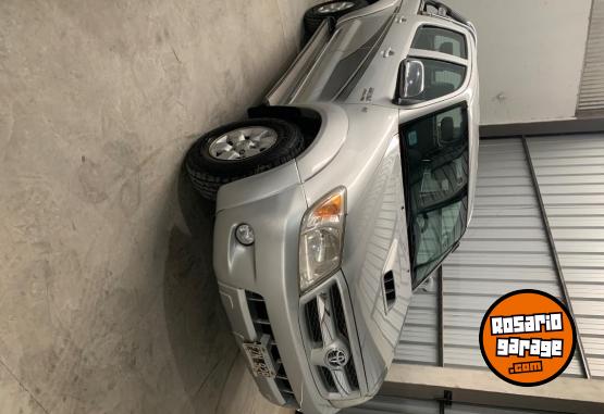 Camionetas - Toyota SRV 3.0 2007 Diesel 240000Km - En Venta