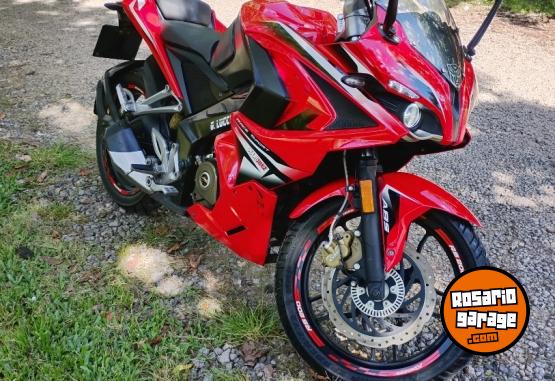 Motos - Bajaj Rouser RS 200 2018 Nafta 21000Km - En Venta
