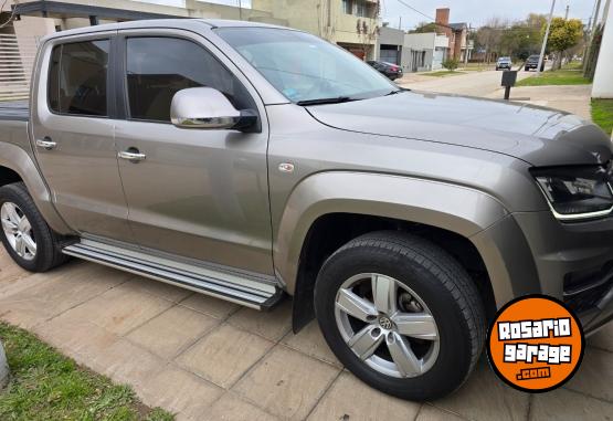 Utilitarios - Volkswagen Amarok Highline 2019 Diesel 70000Km - En Venta