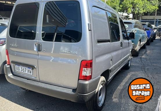 Utilitarios - Peugeot Partner 2024 Nafta 47000Km - En Venta