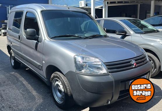 Utilitarios - Peugeot Partner 2024 Nafta 47000Km - En Venta