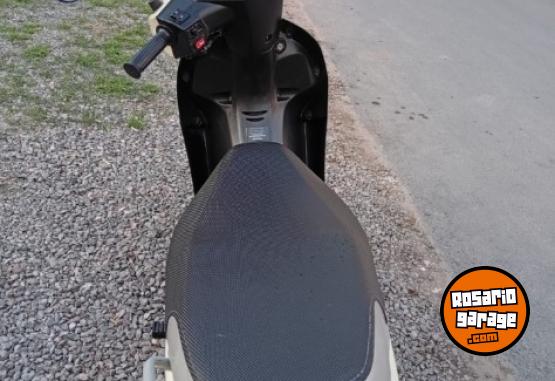 Motos - Motomel 110 bliz 2024 Nafta 8000Km - En Venta
