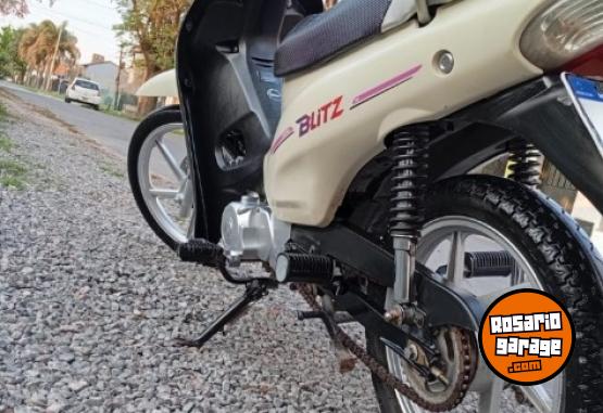 Motos - Motomel 110 bliz 2024 Nafta 8000Km - En Venta