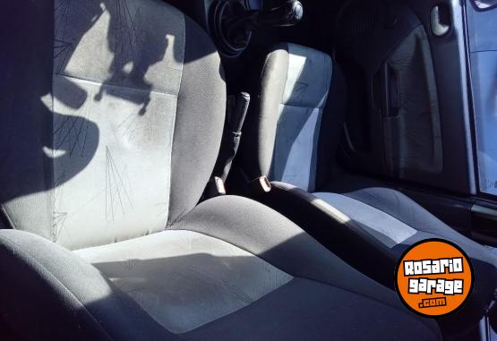 Autos - Ford Fiesta 2008 GNC 175000Km - En Venta