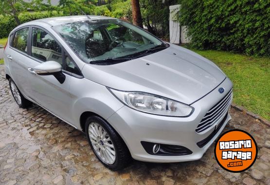 Autos - Ford Fiesta Kinect 1.6 S 2016 Nafta 82000Km - En Venta