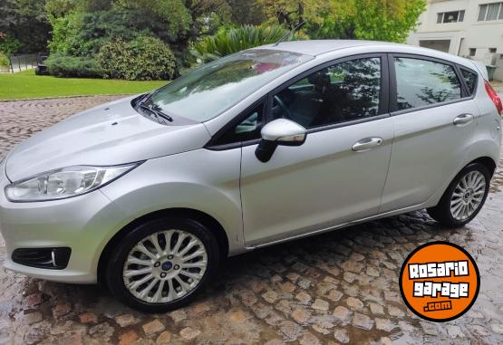 Autos - Ford Fiesta Kinect 1.6 S 2016 Nafta 82000Km - En Venta