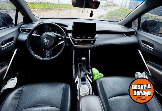 Autos - Toyota Corolla cross seg hibrido 2025 Nafta 49048Km - En Venta