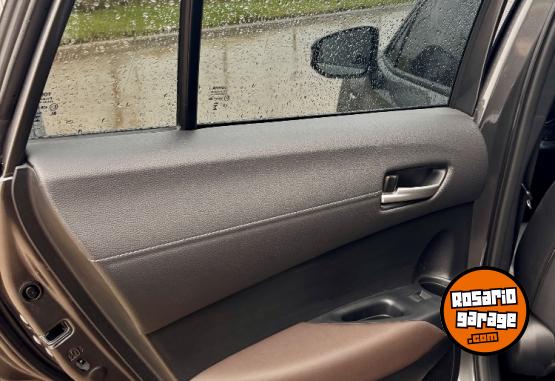 Autos - Toyota Corolla cross seg hibrido 2025 Nafta 49048Km - En Venta