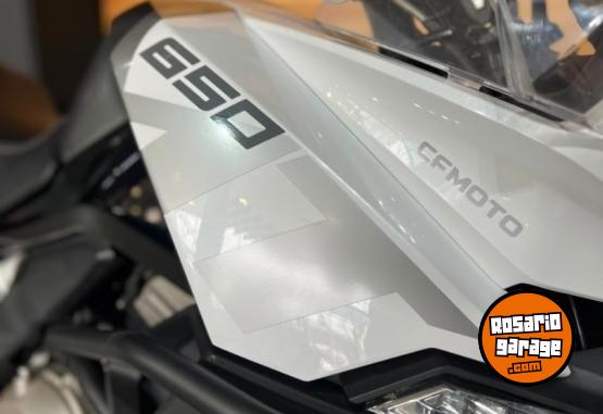 Motos - CF MT 650 2023 Nafta 11000Km - En Venta
