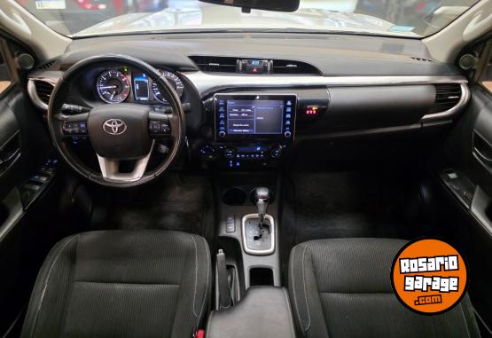 Camionetas - Toyota HILUX SRV 2.8L 4X4 AT 2023 Diesel 120000Km - En Venta