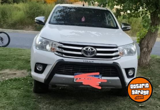 Camionetas - Toyota Hilux 2.8 TDI 2016 Diesel 111111Km - En Venta