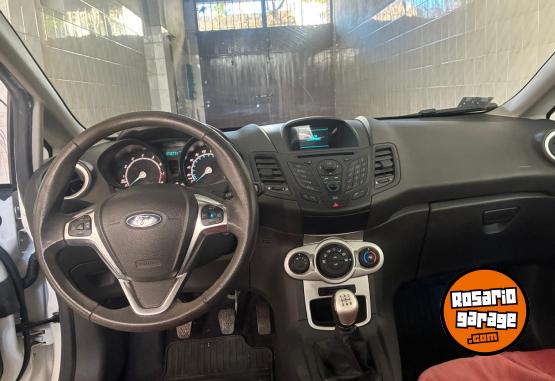 Autos - Ford Fiesta 1.6 L SE 2015 Nafta 77200Km - En Venta