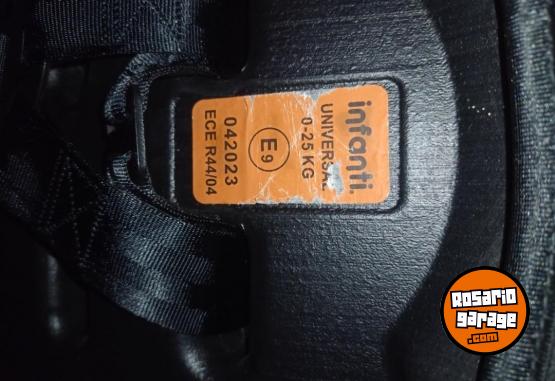 Accesorios para Autos - Silla de bebe como nueva - En Venta