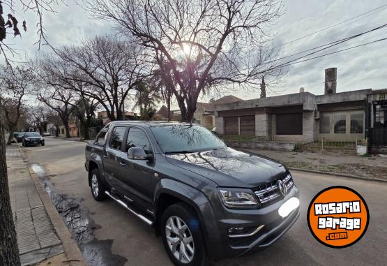 Camionetas - Volkswagen Amarok v6 2023 Diesel 108000Km - En Venta